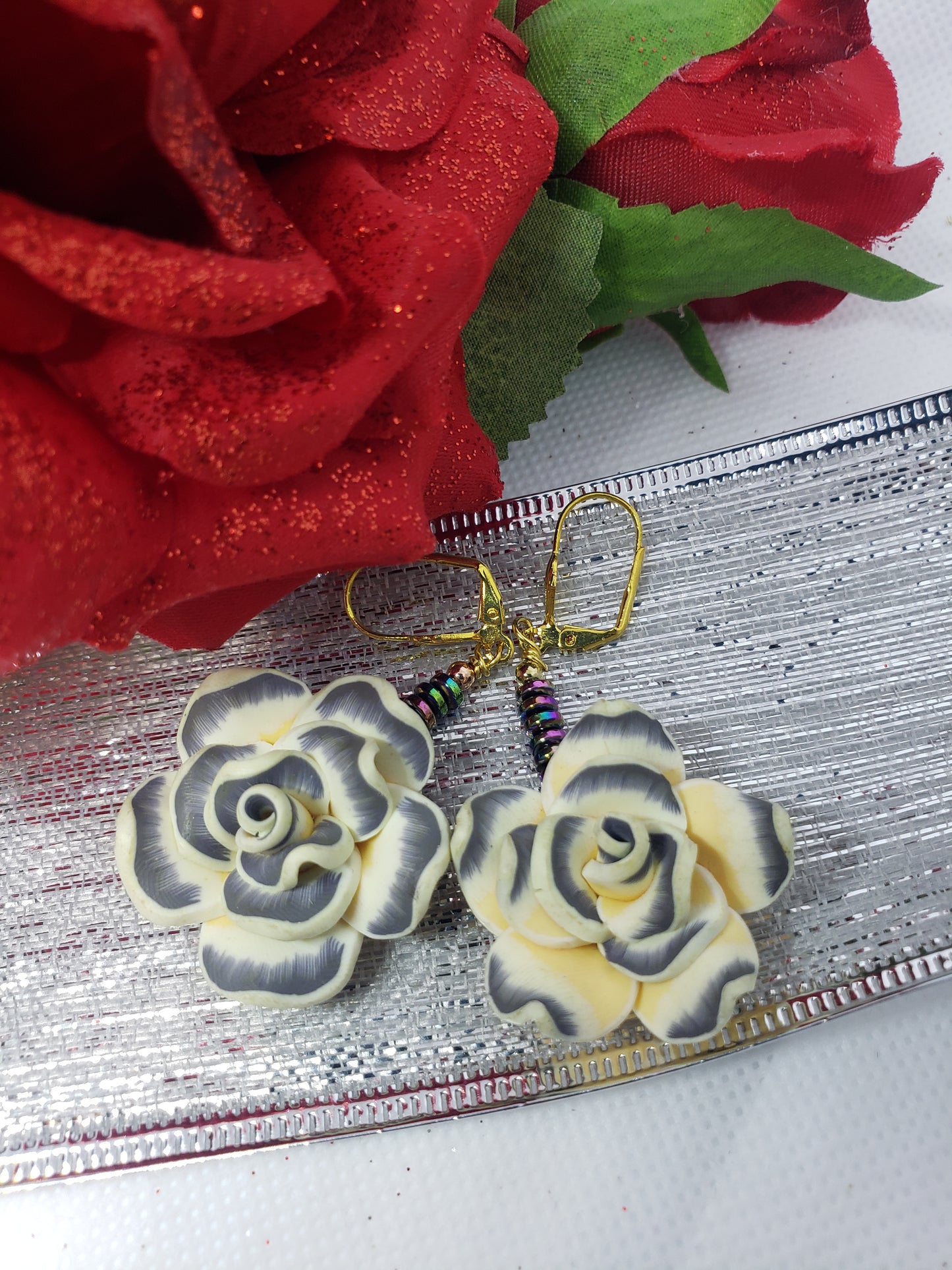 Roses are not always red Earrings